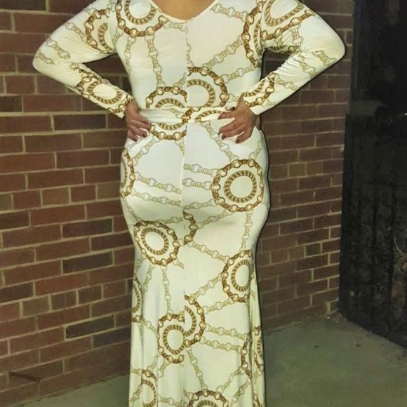 Long Sleeve Maxi Dress with  Waist Line Tie - Picture 4 of 5